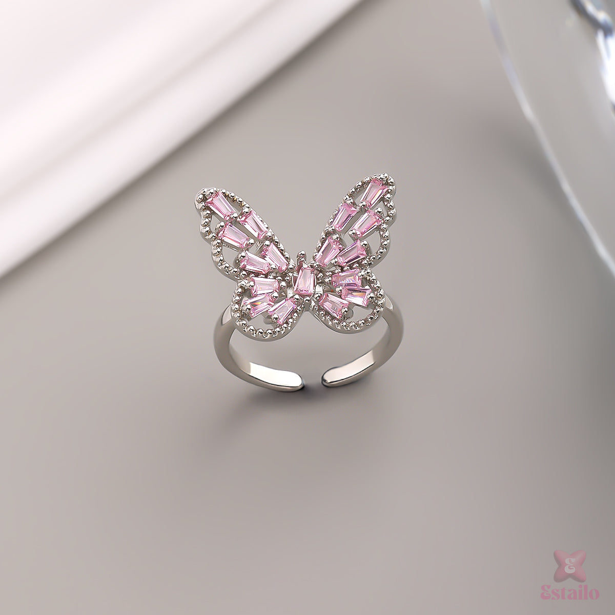 Flutter Gleam Ring