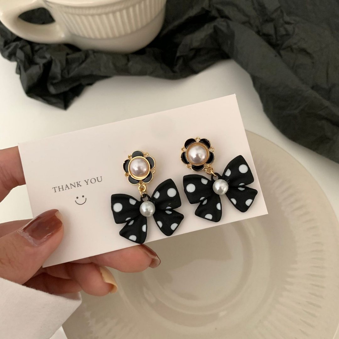 PolkaPearl Bow Earring
