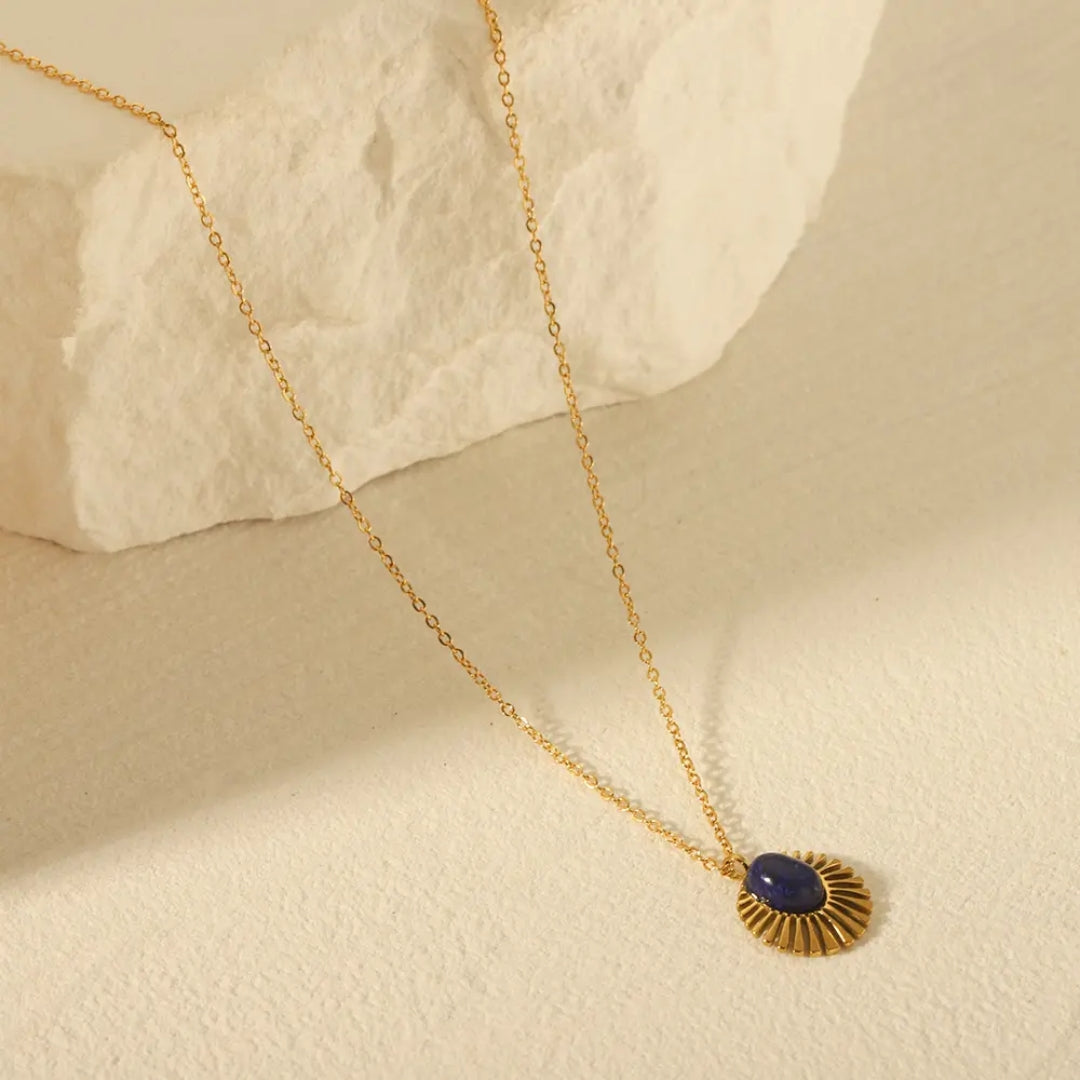 Noir Nymph Necklace