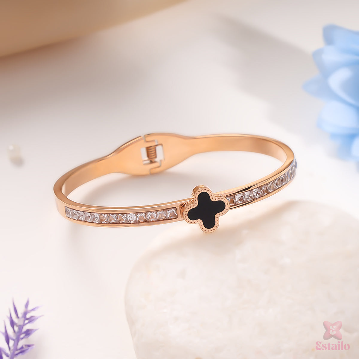 Onyx Gleam Bracelet