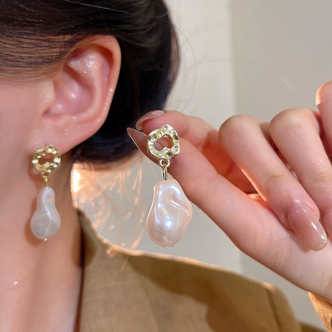 Rococo Luxe Pearls Earrings