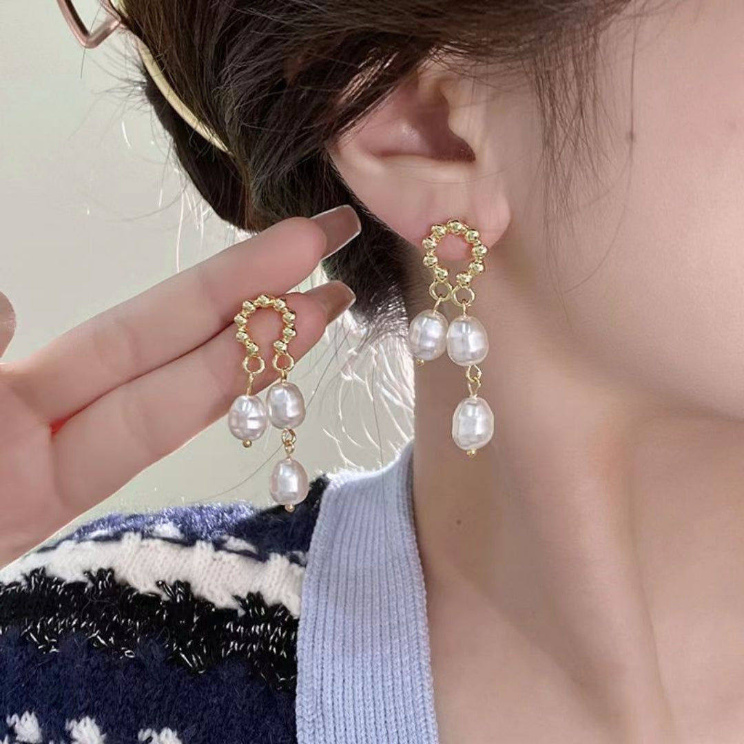 Gilded Grove Pearls Earrings