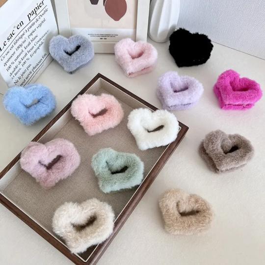 Puffy Heart hair claw( pack of 1)