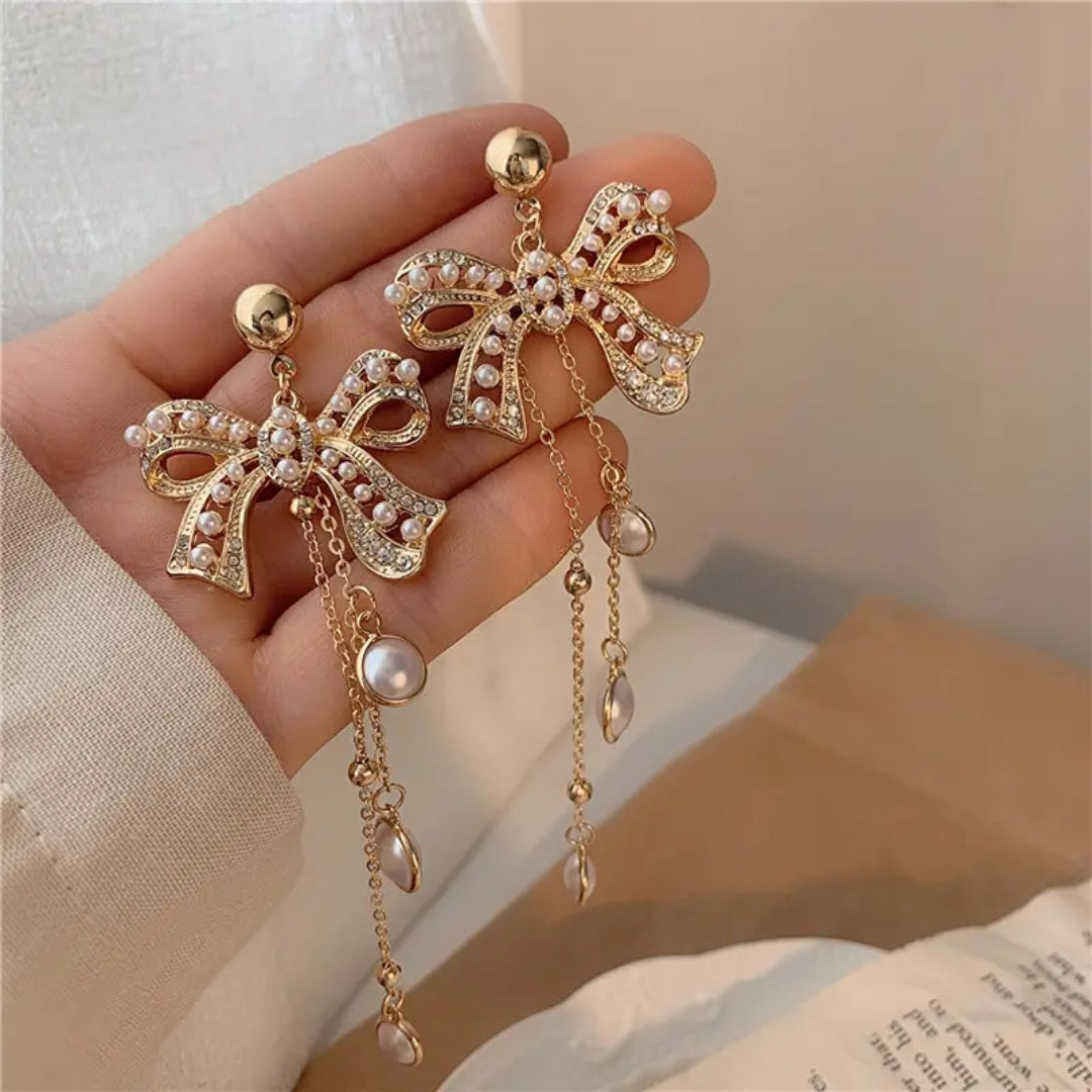 Graceful Pearl Bow Tassels