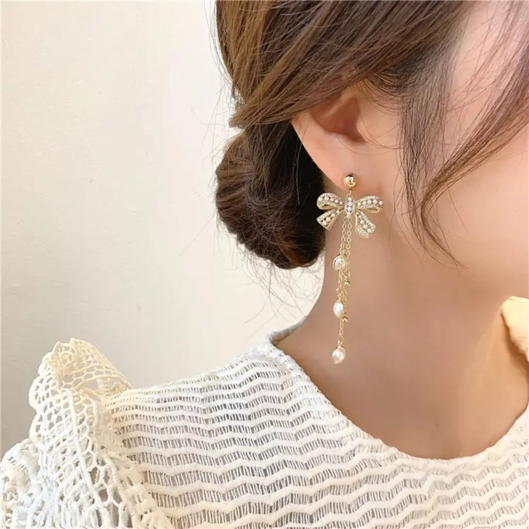 Graceful Pearl Bow Tassels