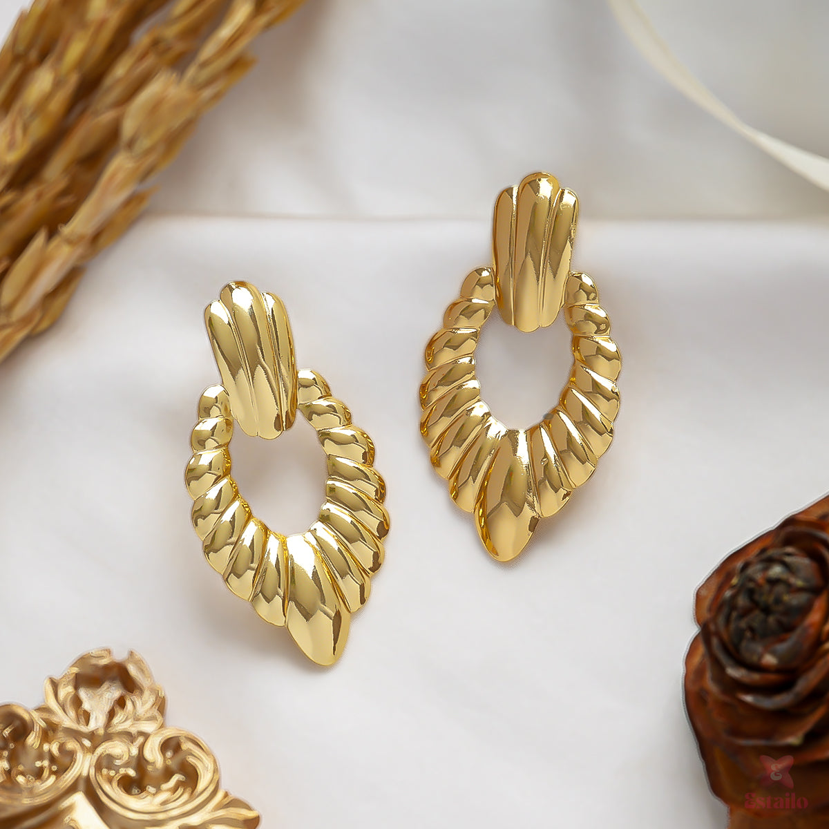 Elegant Loops Earring