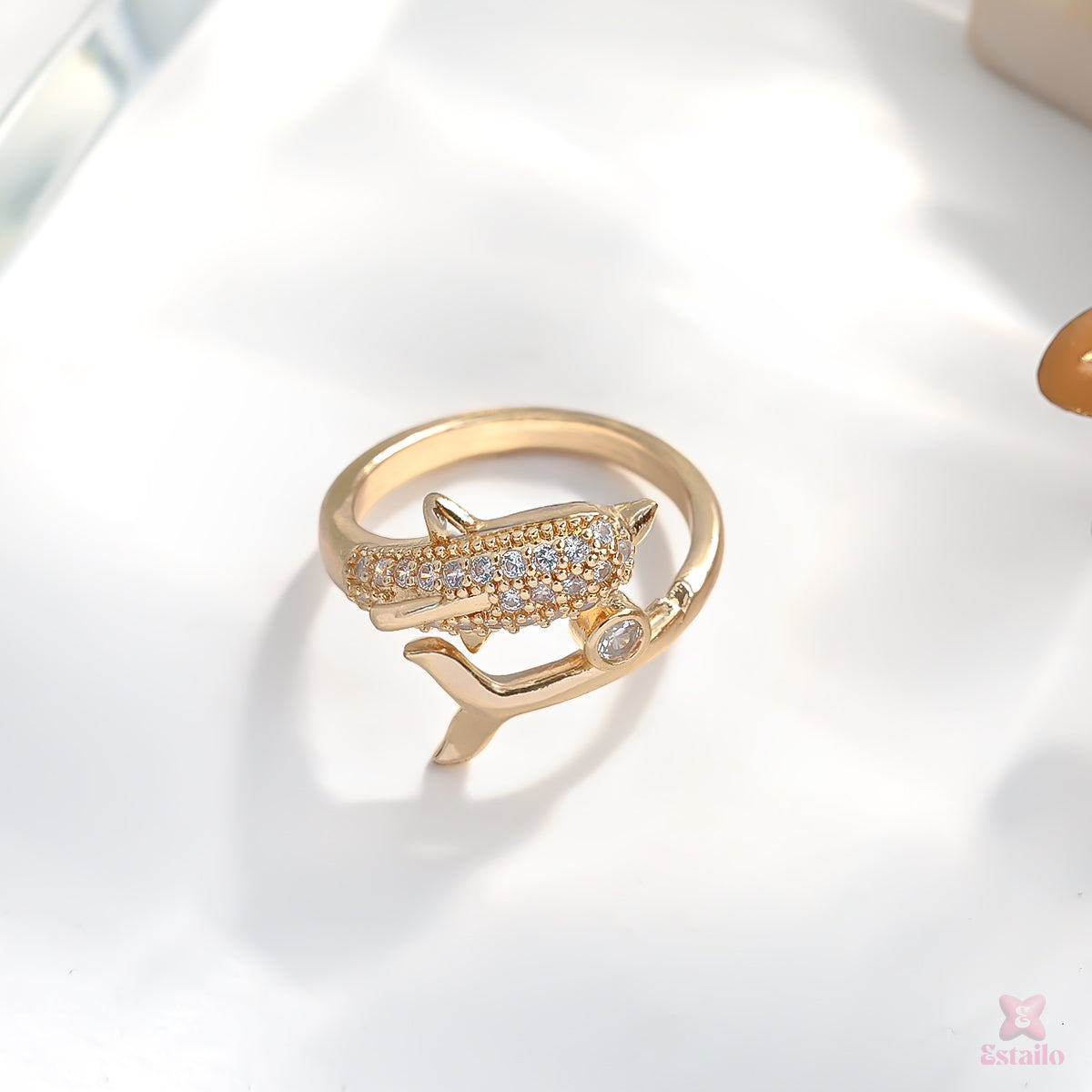 Glitterfish Curl Ring