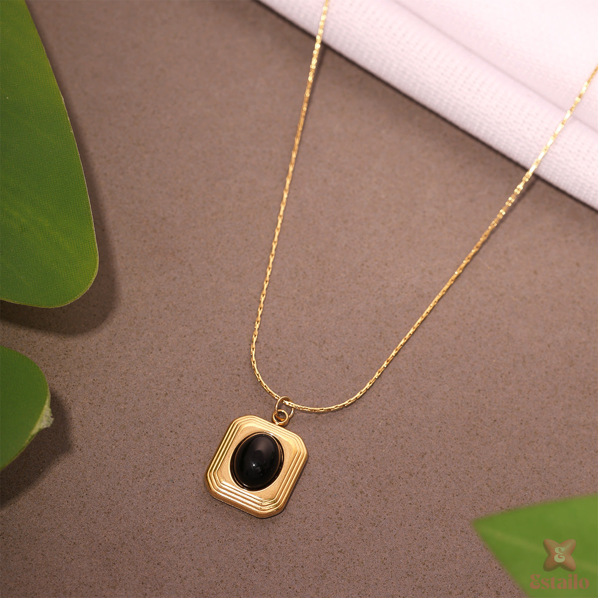 Golden Halo Bliss Neckpiece