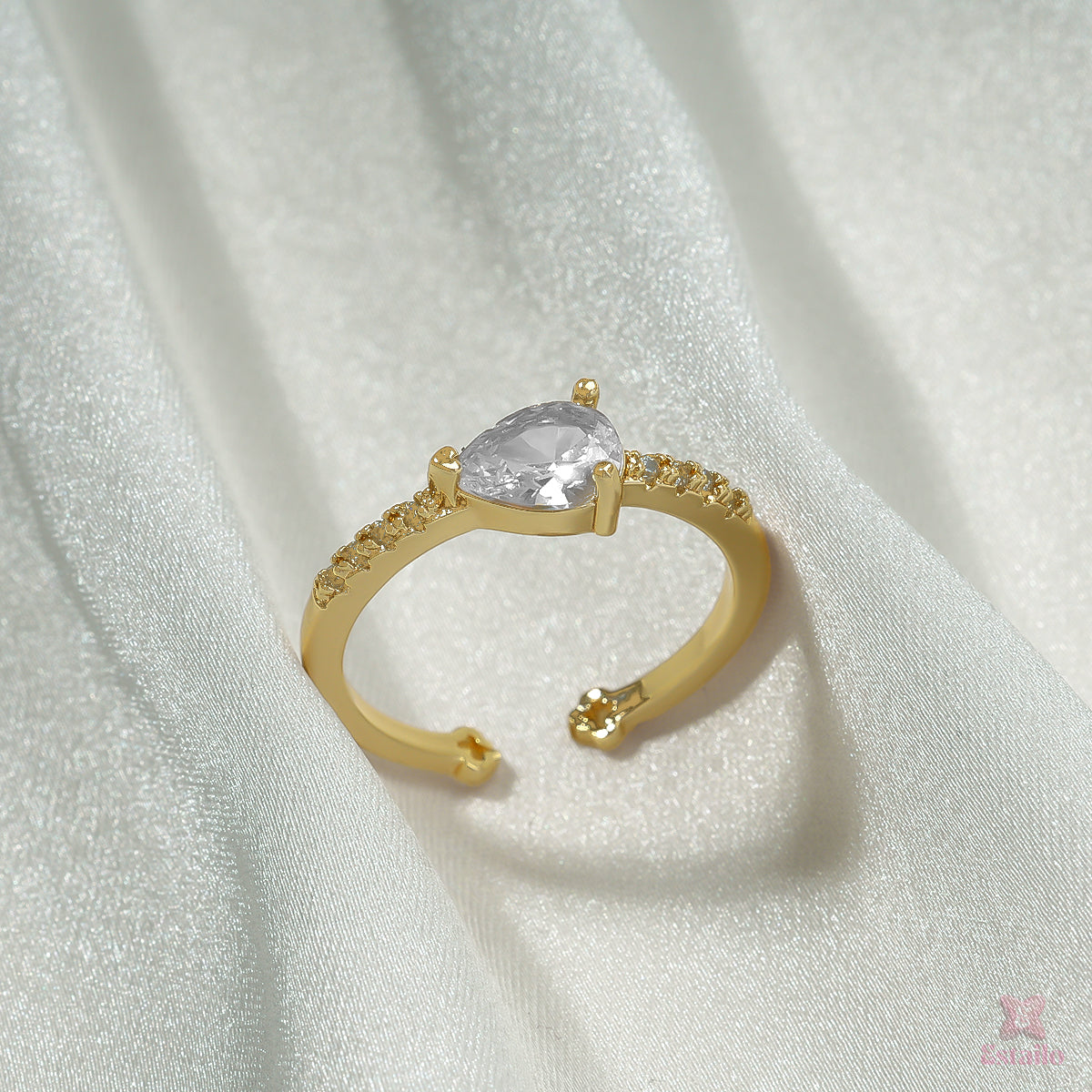Pure Charm Gold Ring