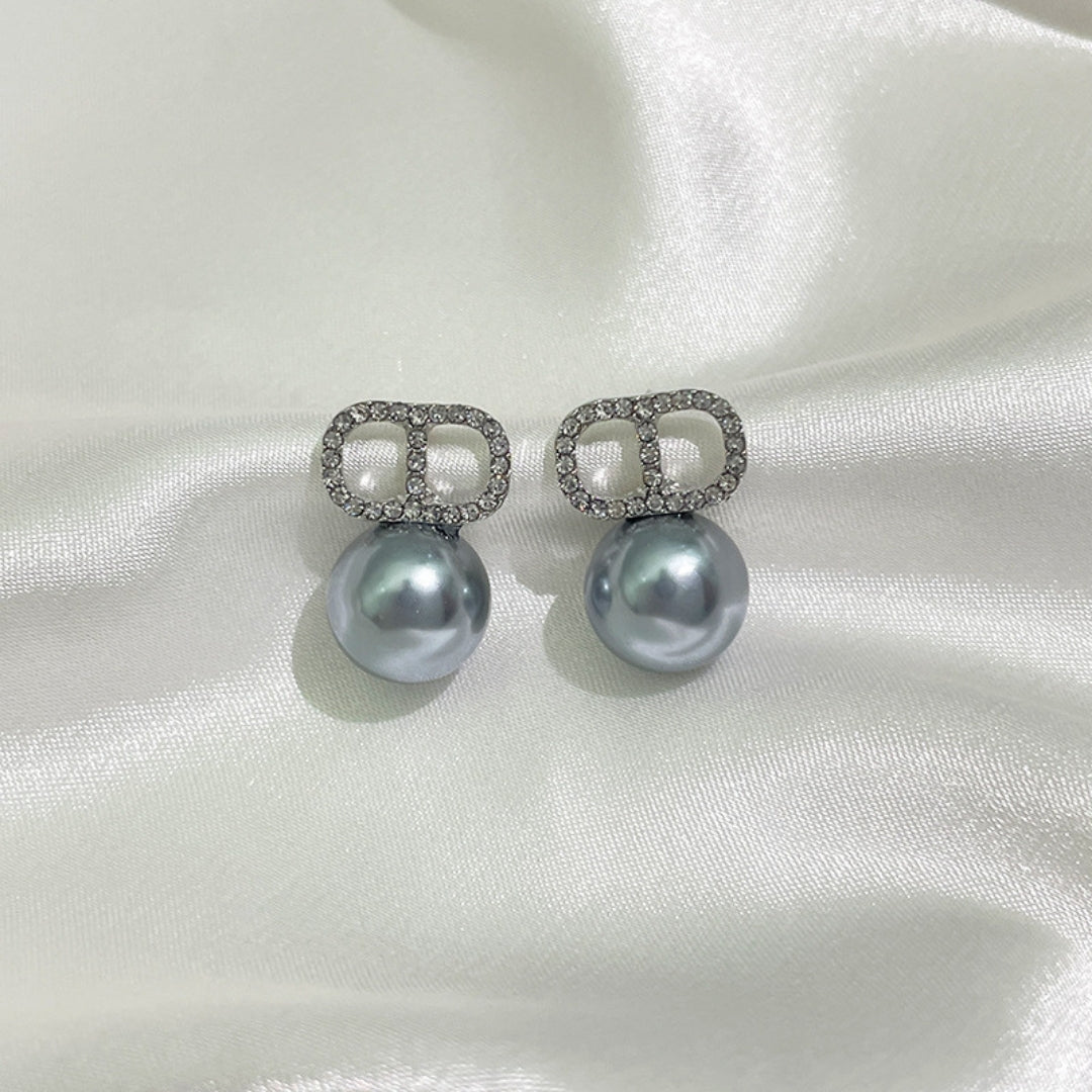 Haute Gris Pearl Earrings