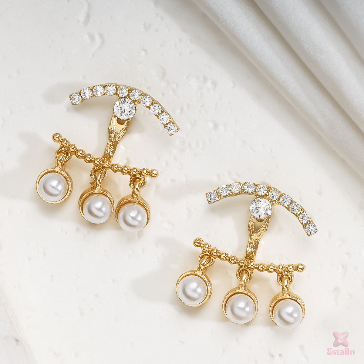Shimmering Pearl Drops Earrings
