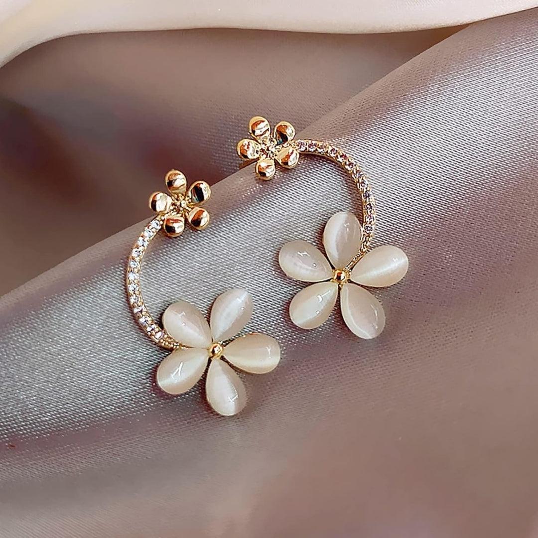 Daisy Glow Earring
