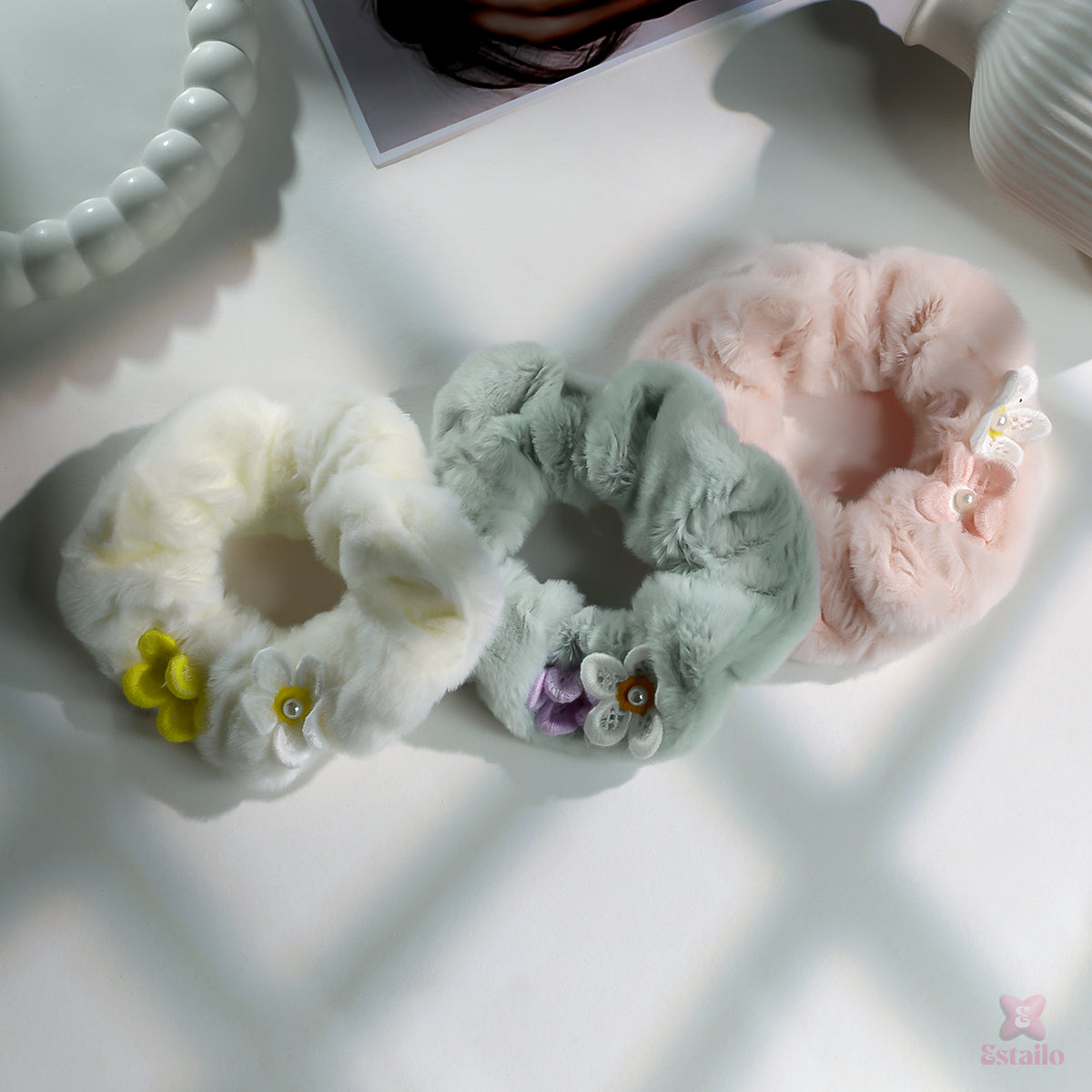 Acry Pop Hair Scrunchie (pack of 1)