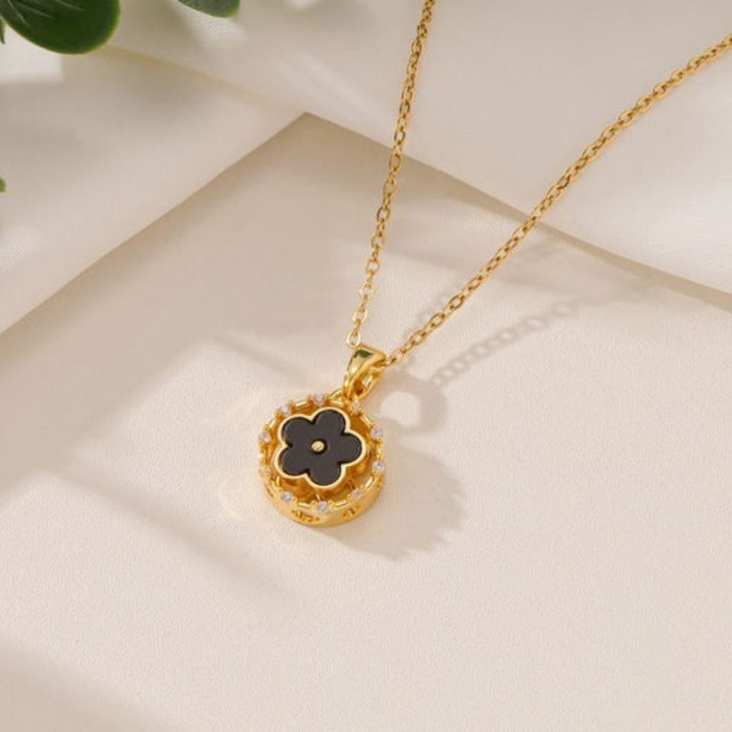 Clover Ghewar Necklace