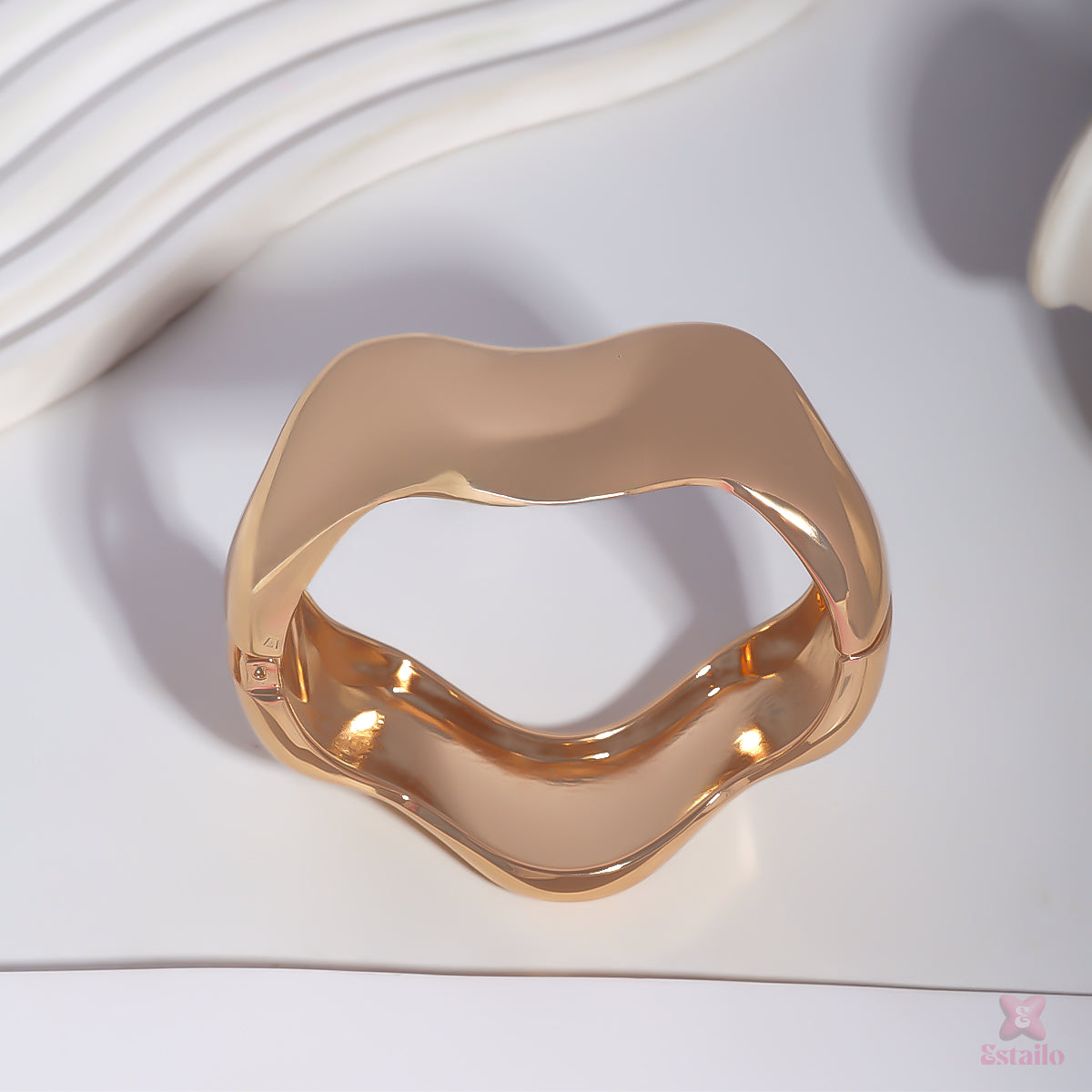 Bold Twirl & Twist Bracelet
