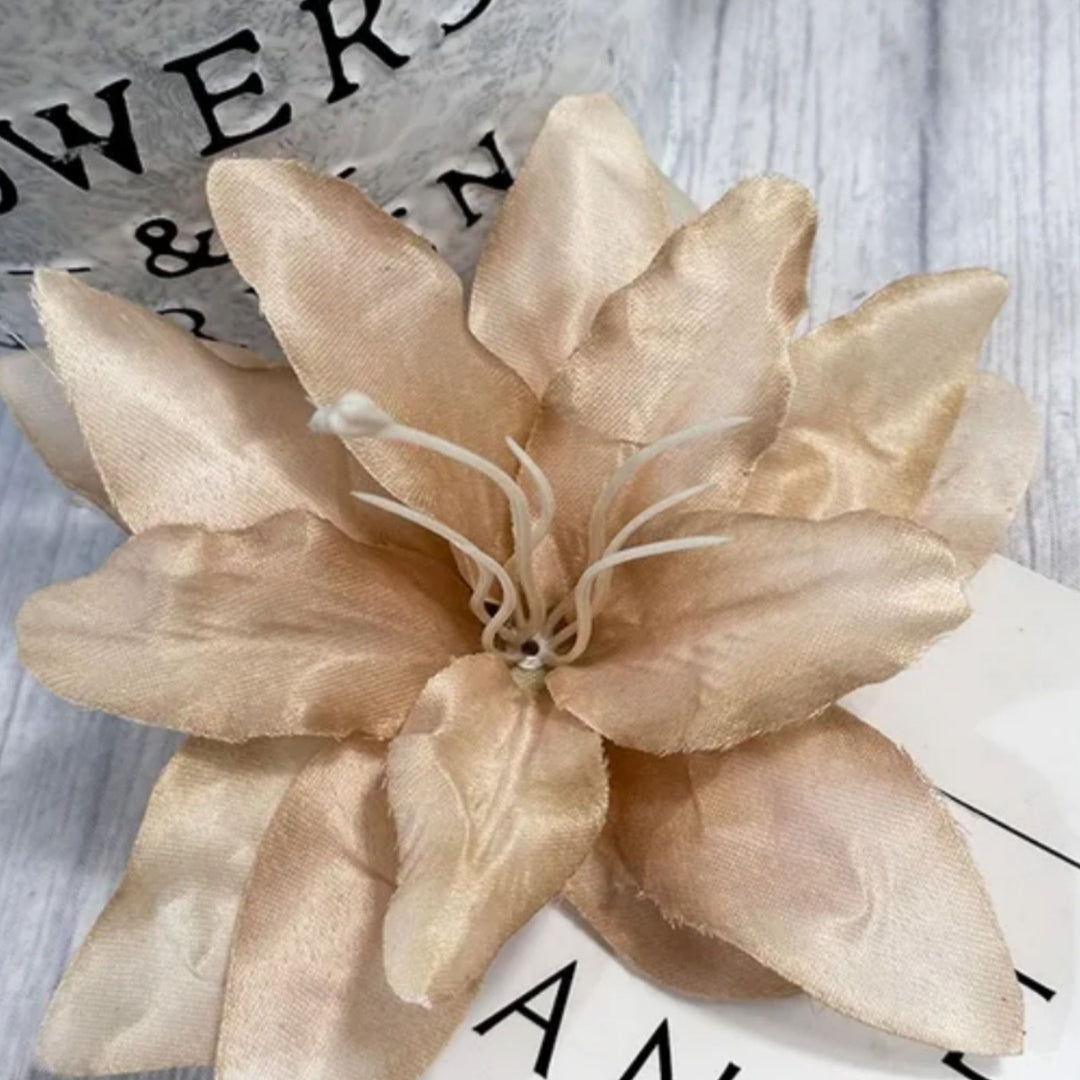 Beige Lily Clip