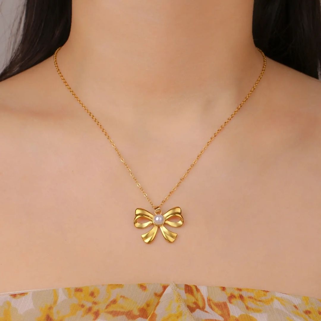 Dainty Bowdrop neckpiece