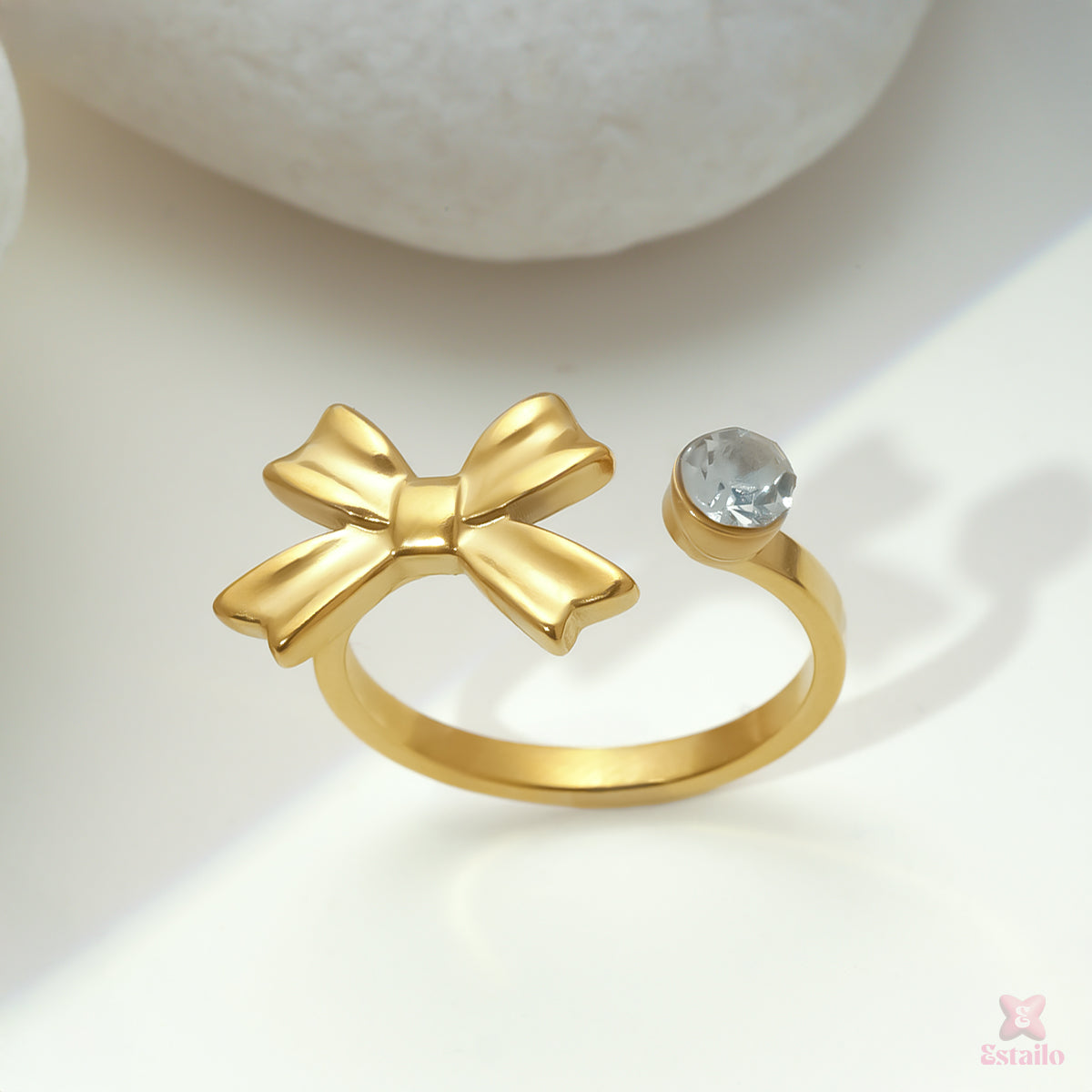 Bow Embrace Ring