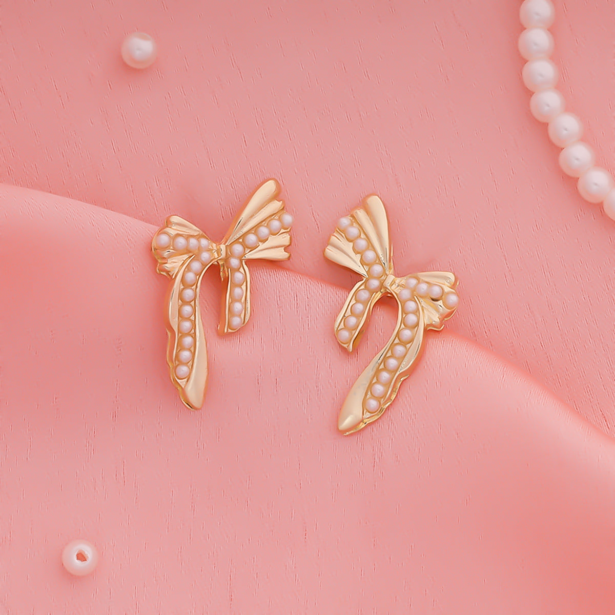 Bow-Bliss Pearl Earrings