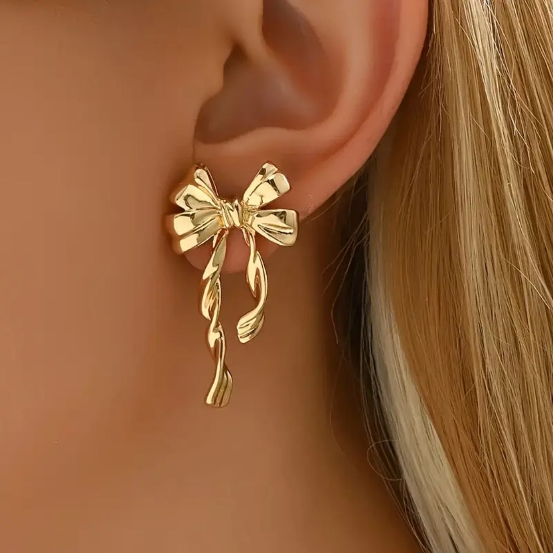 Bow Glowy Twisty Earrings