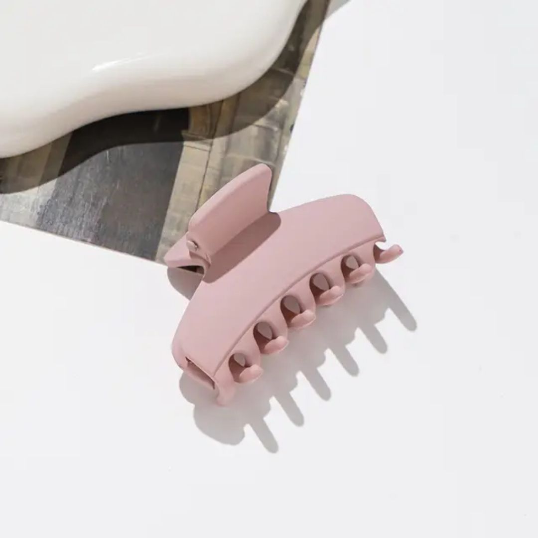 Luxe Locks Claw Hair Accessories (pack of 1)