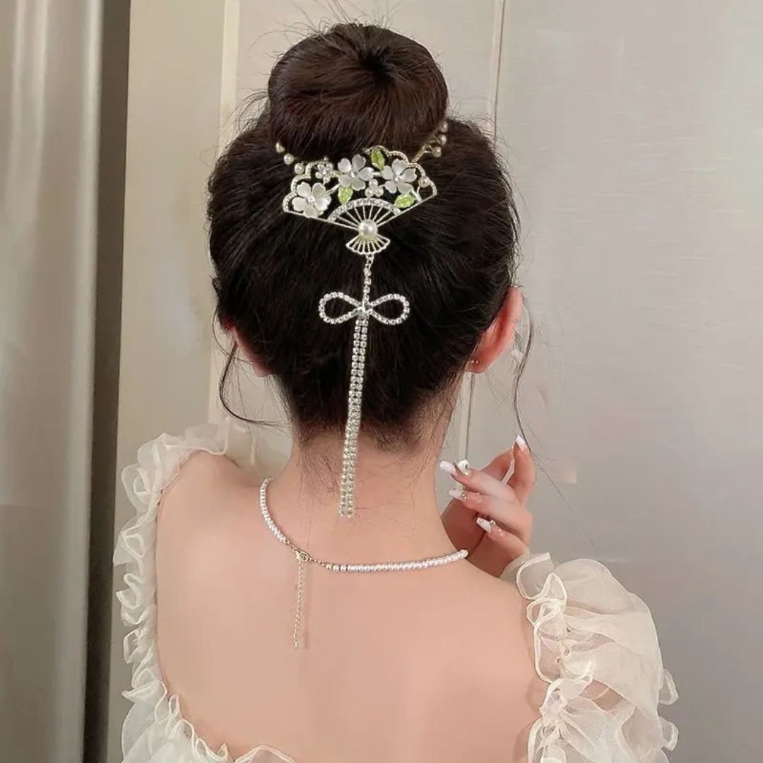 Floral Pearl Hair Clip