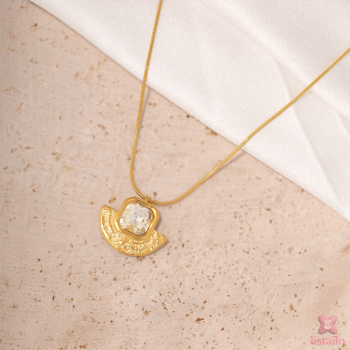 Golden Blush Neckpiece