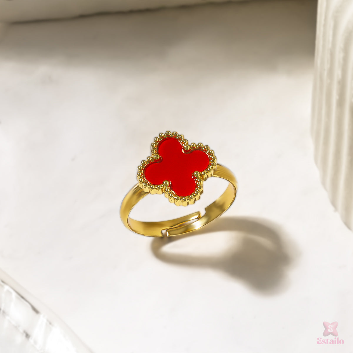 Red Royale Clover Ring