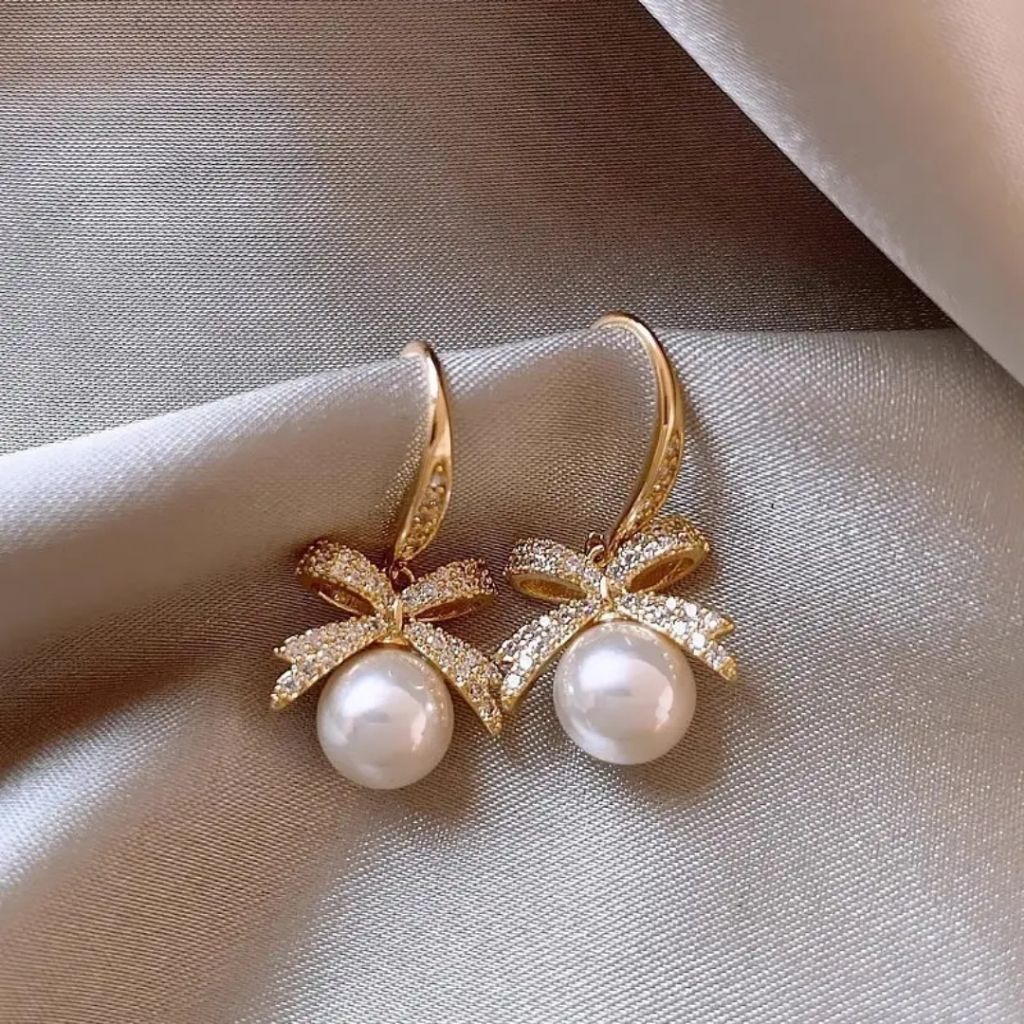 Pearl Knot Hoops Earrings