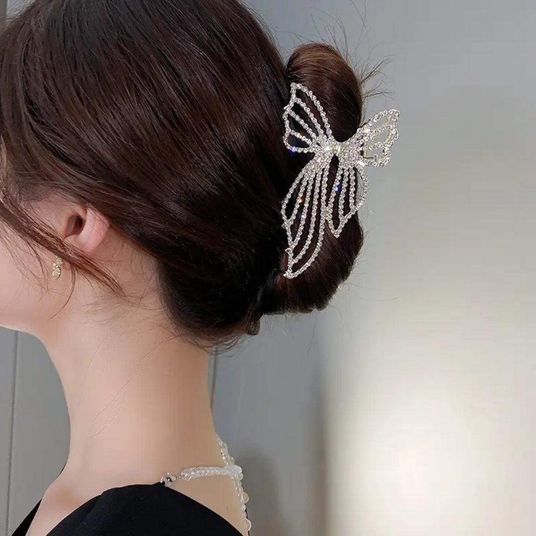 Rhinestone Radiance Hair Claw