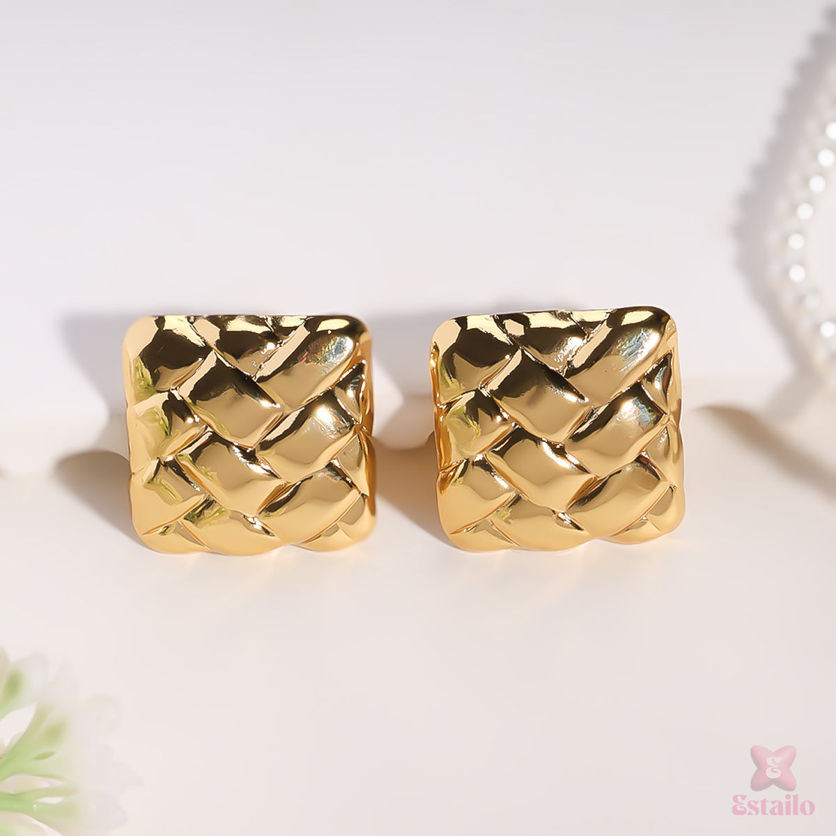 Grandeurs Luxury Stud Earring