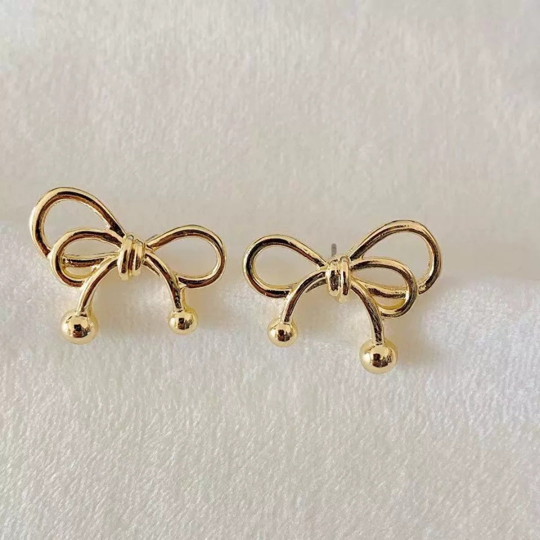 Golden Ribbon Studs Earrings