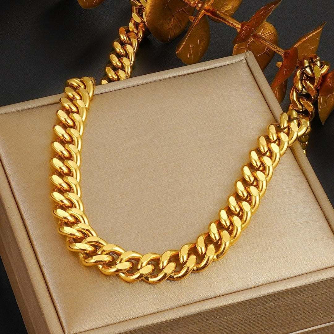 Golden Miami Curb Necklace