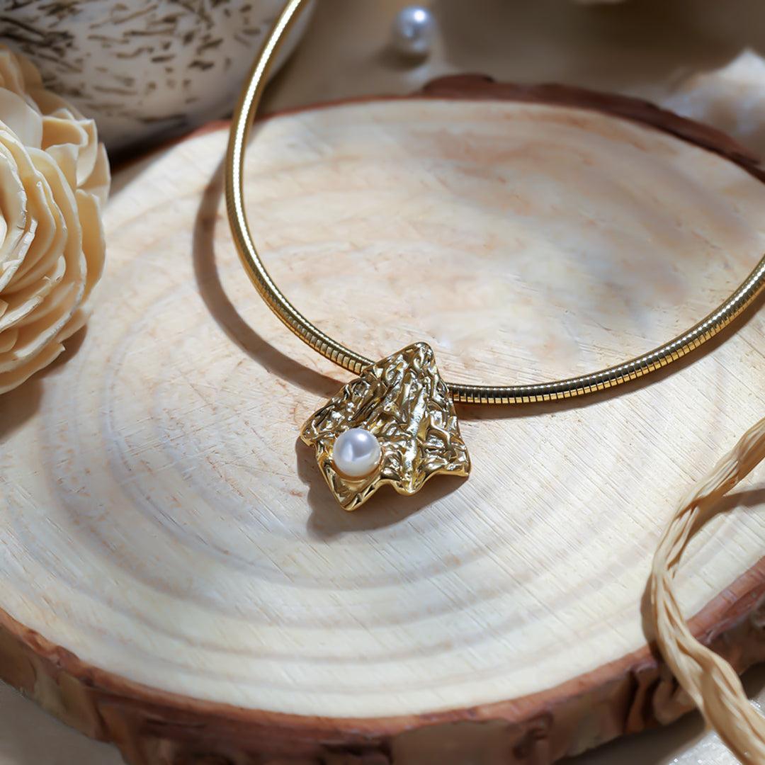 Dazzle Heart Necklace