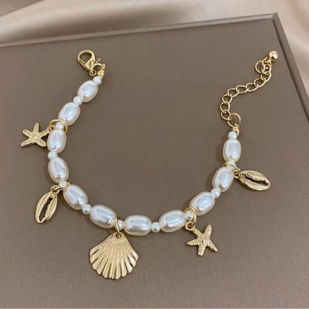 Mermaid Meadow Pearl Bracelet