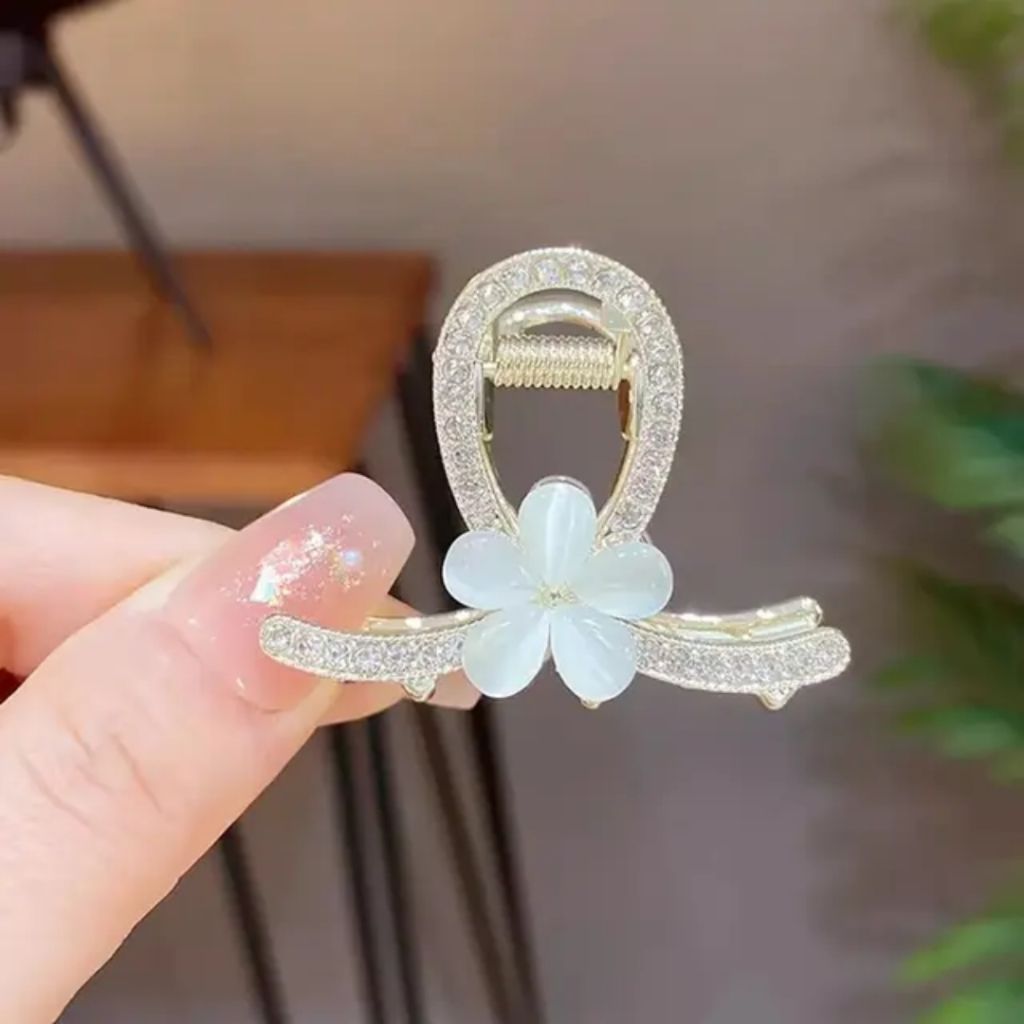 LushLilbud Hair Claw