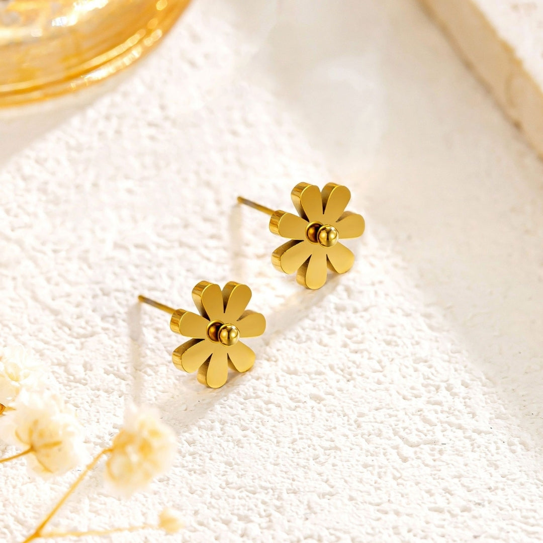 Bloom & Shine Studs Earring