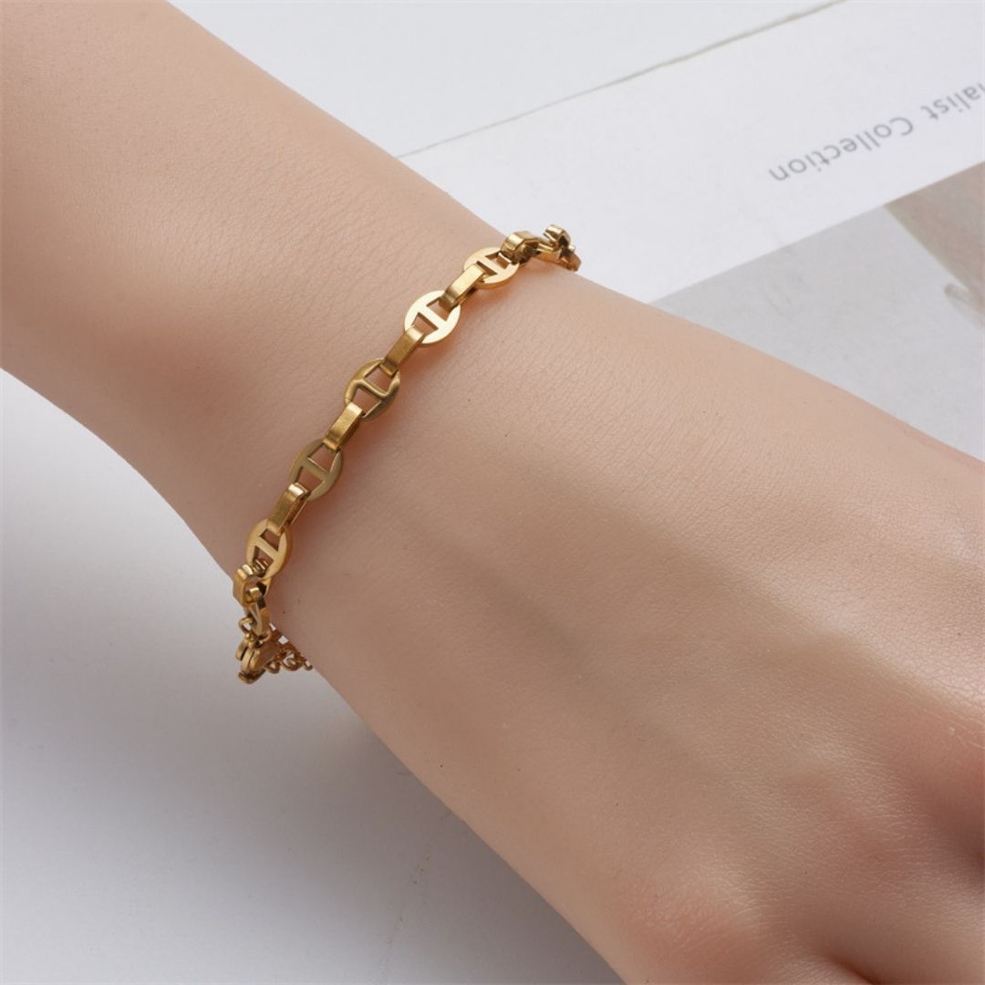 Regatta Gold Chain Bracelet