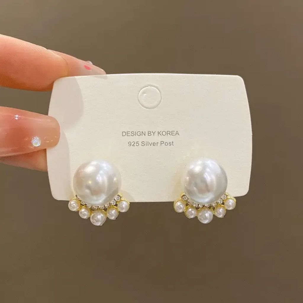 Pearl Tiny Drops Earrings
