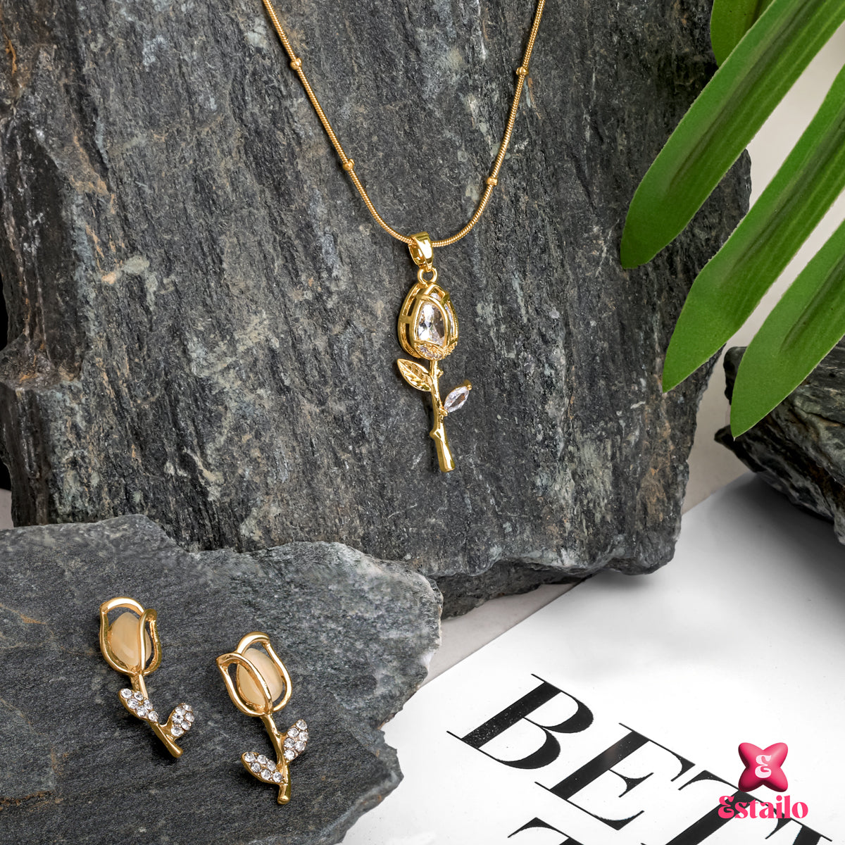 Gold Tulip Petal Set