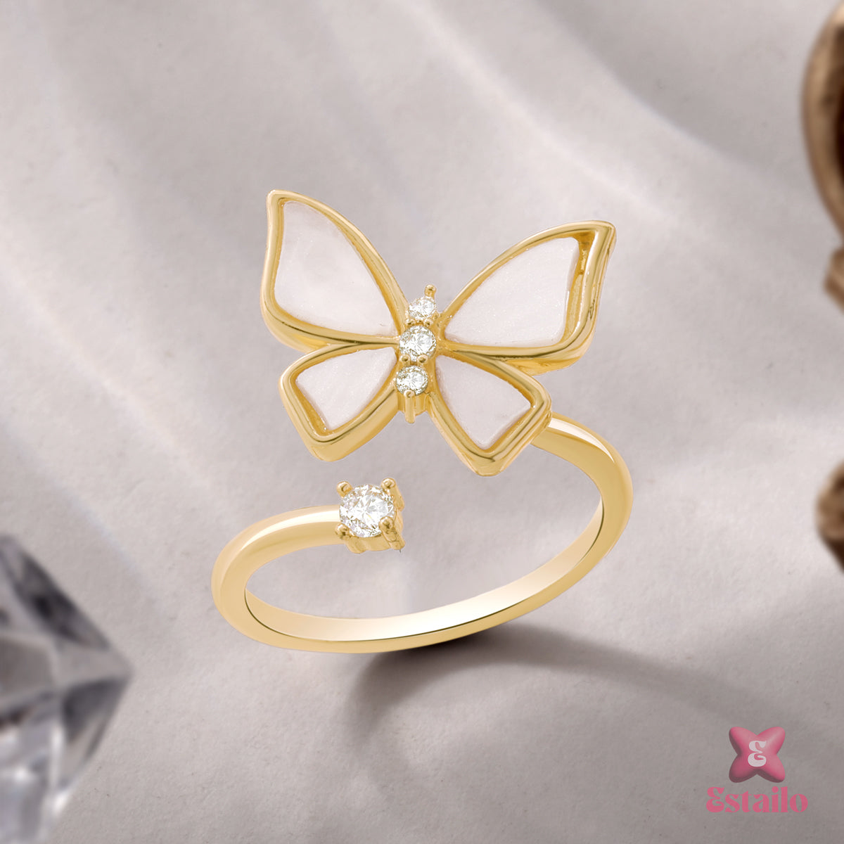 Golden Mariposa Ring