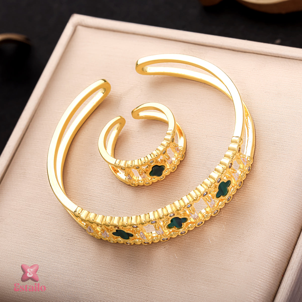 Opulent Clover Cuff Bracelet Set