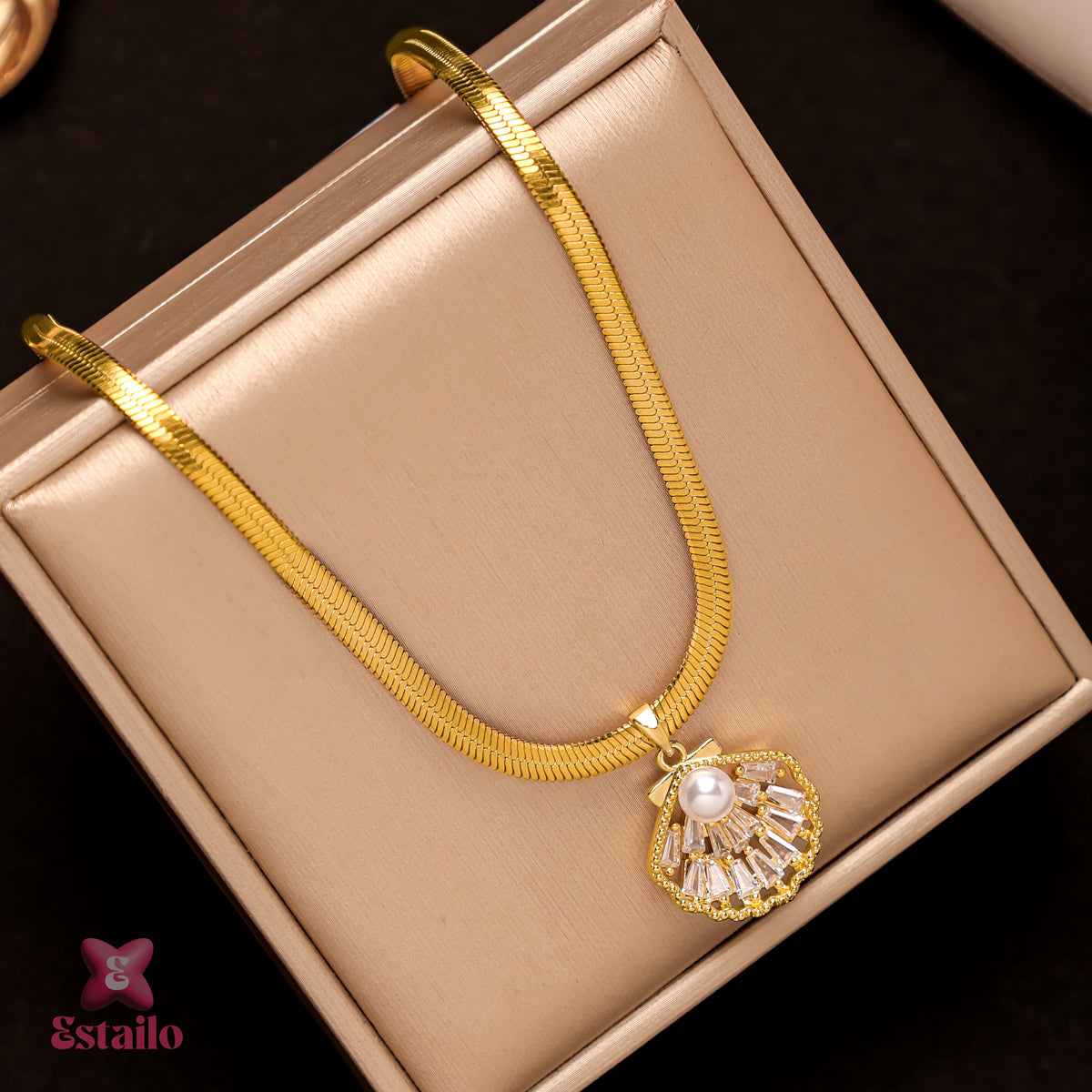 Pearl Shell Radiance Necklace