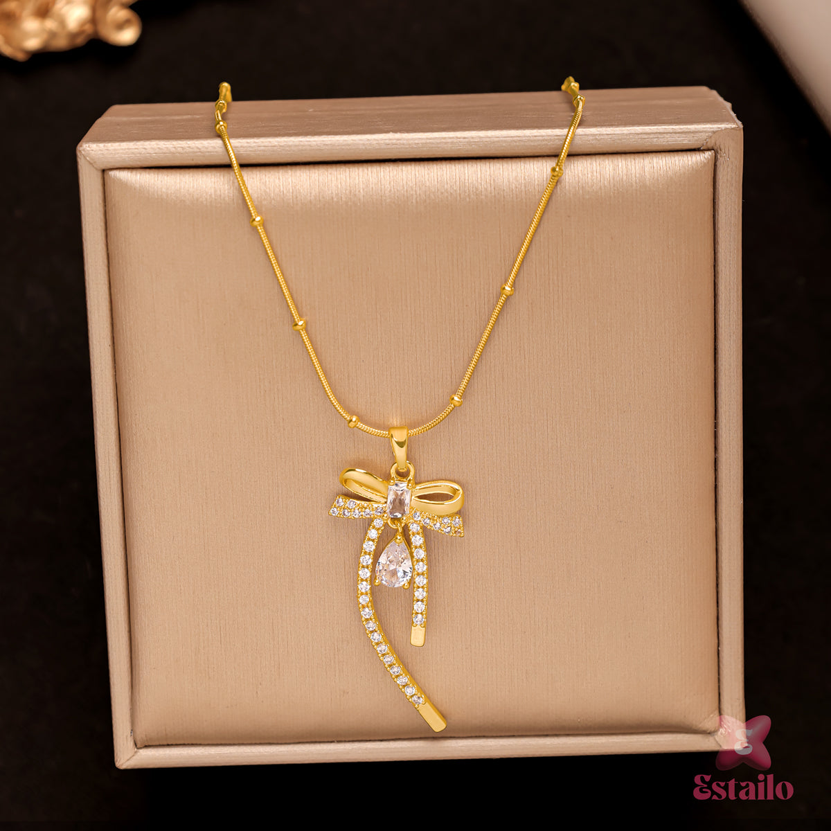 Glamour Bow & Drop Necklace