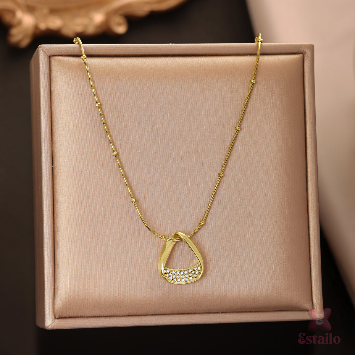 Golden Gleam Necklace