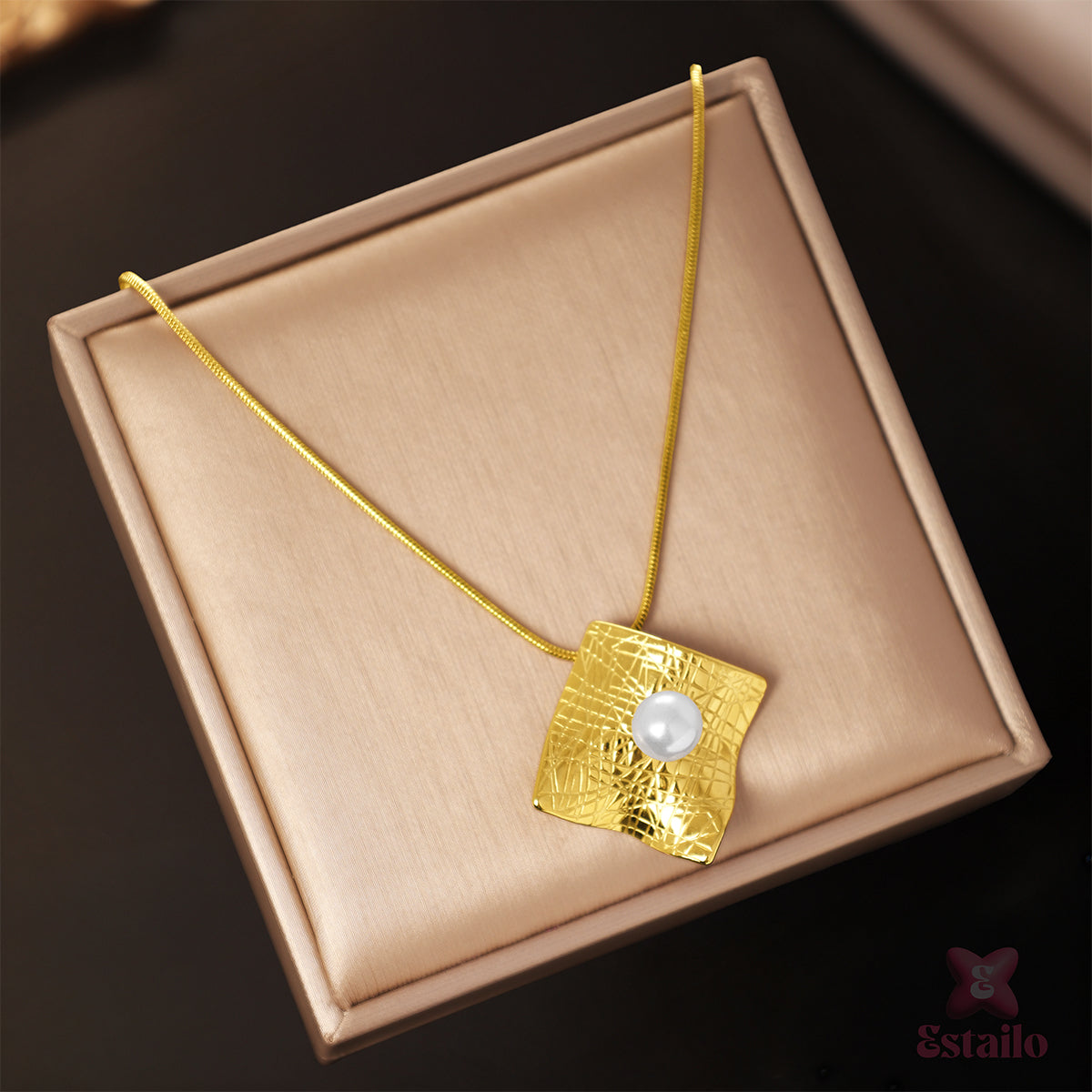 Radiant Square Pearl Necklace