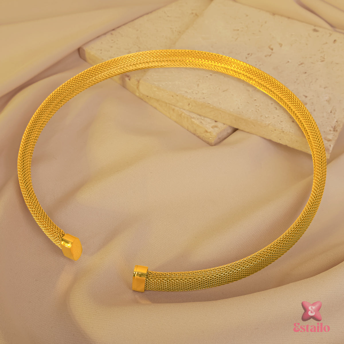 Golden Mesh Collar Necklace