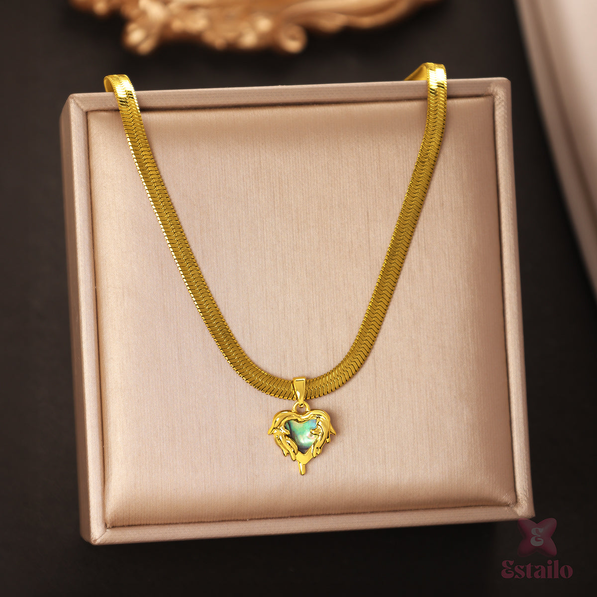 Lush Heart Emerald Necklace