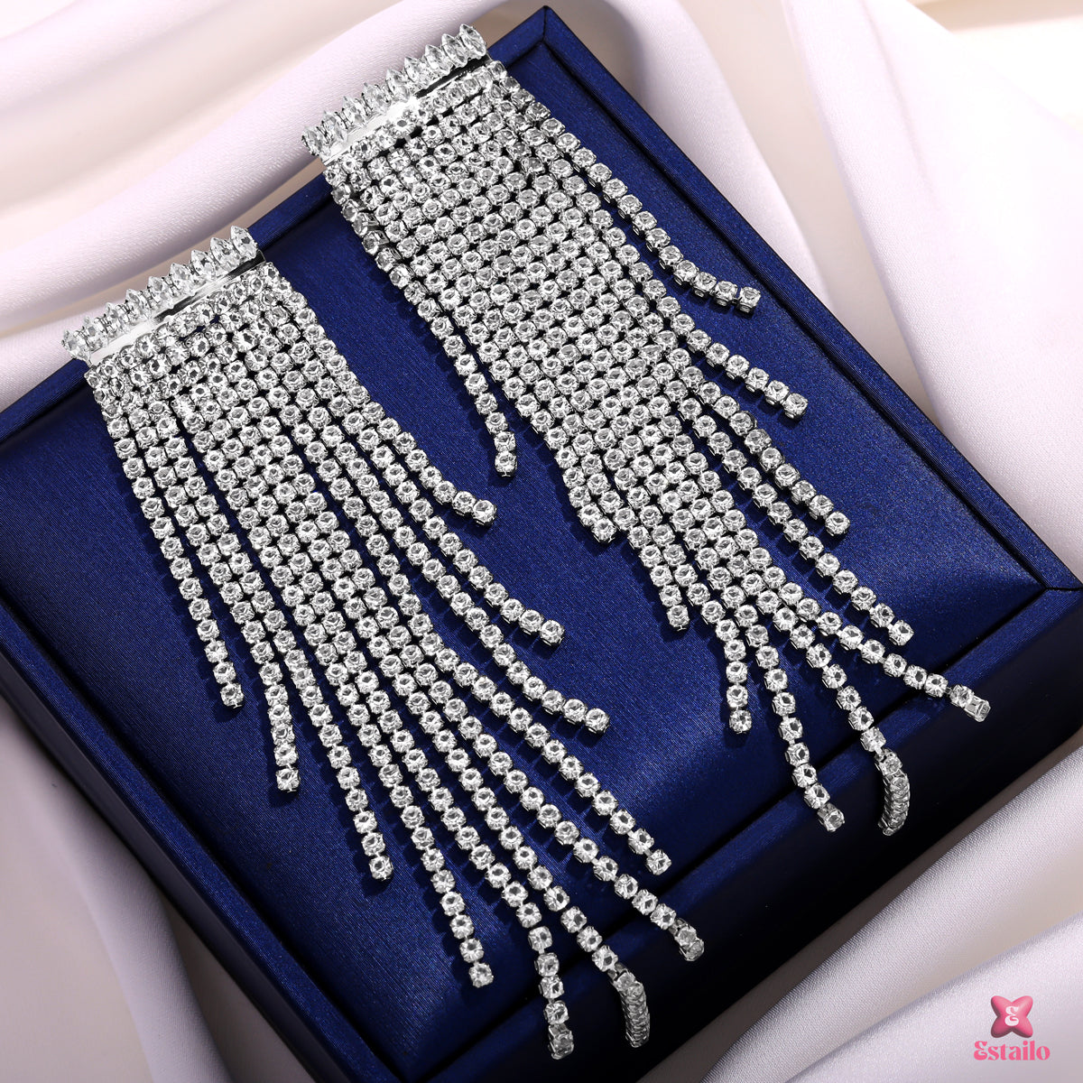 Dreamy Dewdrop Chain Earring