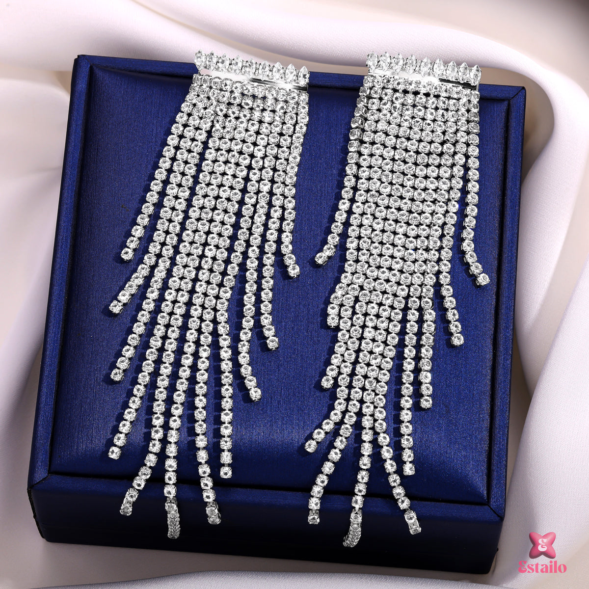 Dreamy Dewdrop Chain Earring